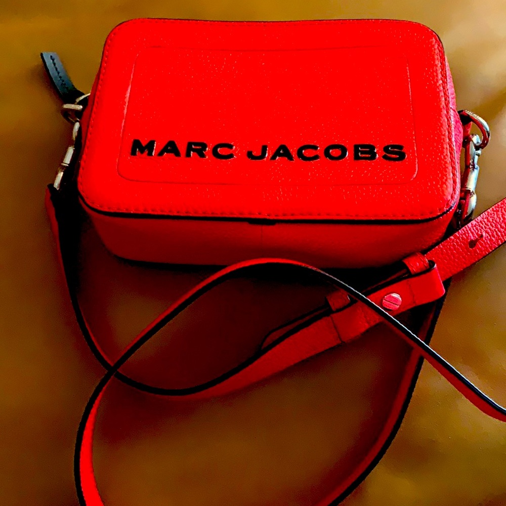 Marc Jacobs crossbody purse